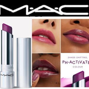 MAC Cosmetics GlowPlay TenderTalk Lip Balm